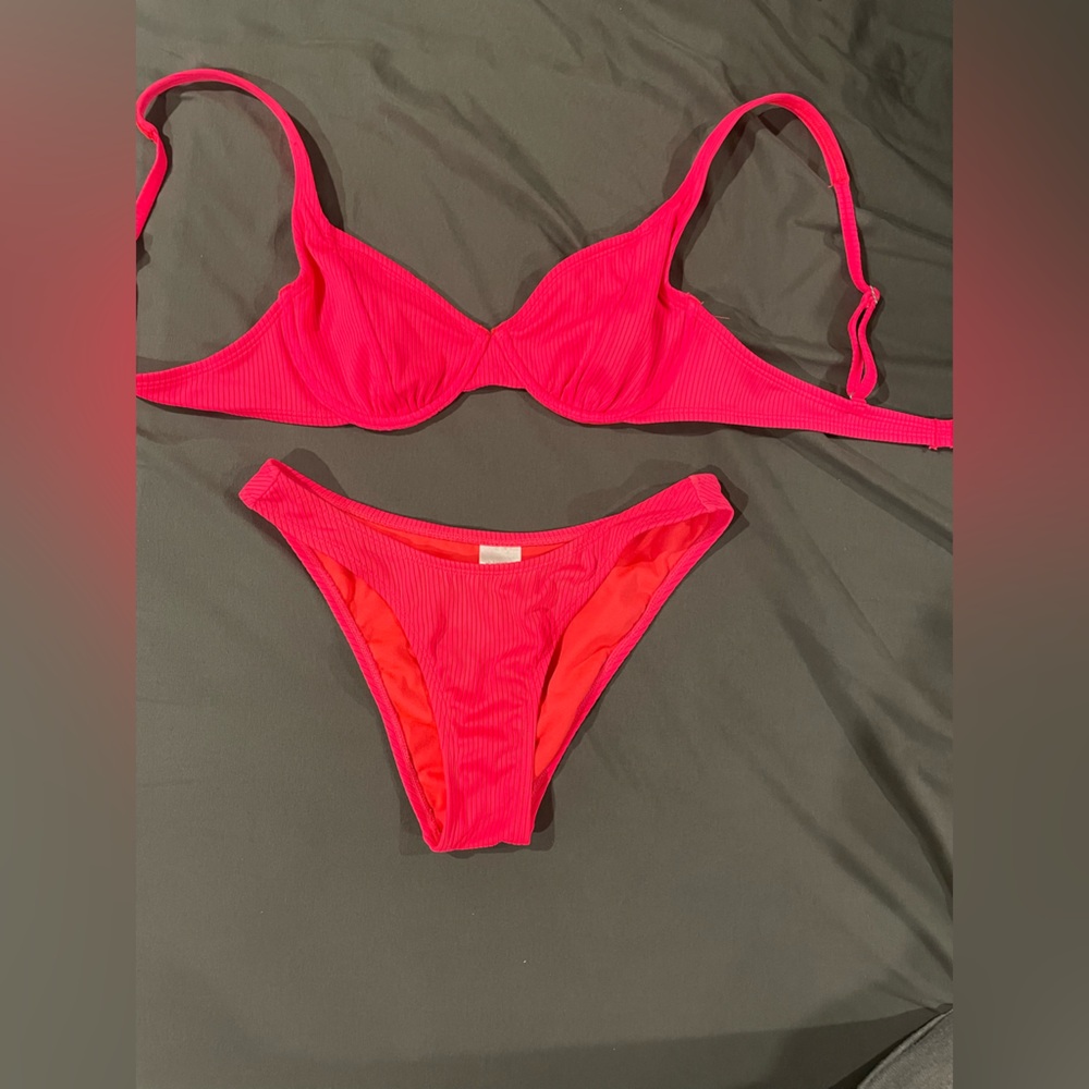 Underwire Bikini Xhilaration M/L NWOT